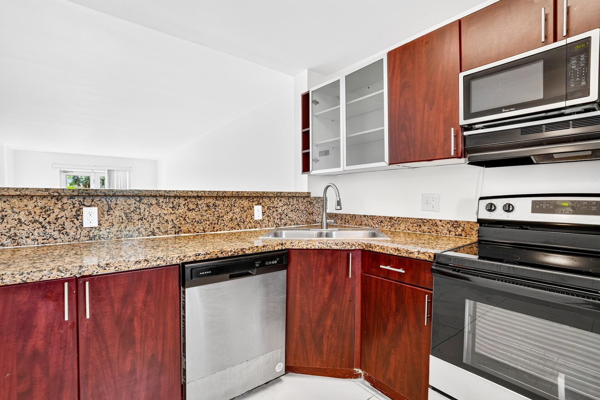 POMPANO BEACH VIEW CONDO - Residential