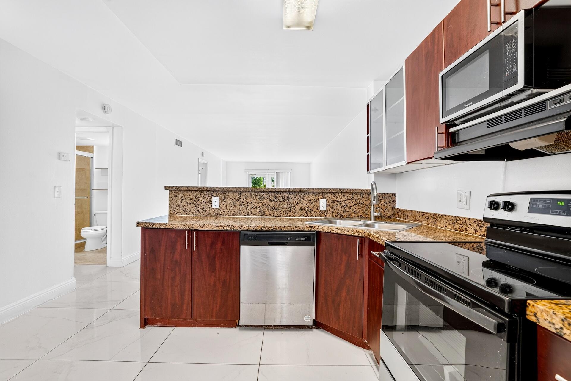 POMPANO BEACH VIEW CONDO - Residential
