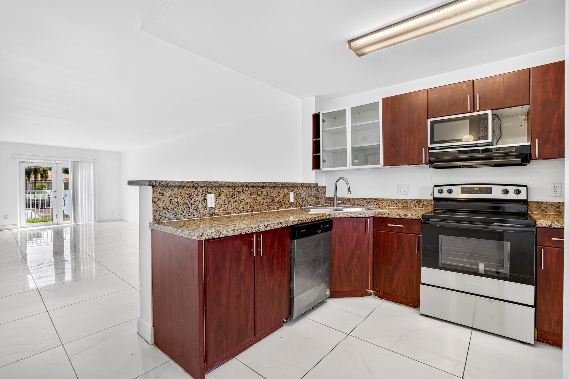 POMPANO BEACH VIEW CONDO - Residential