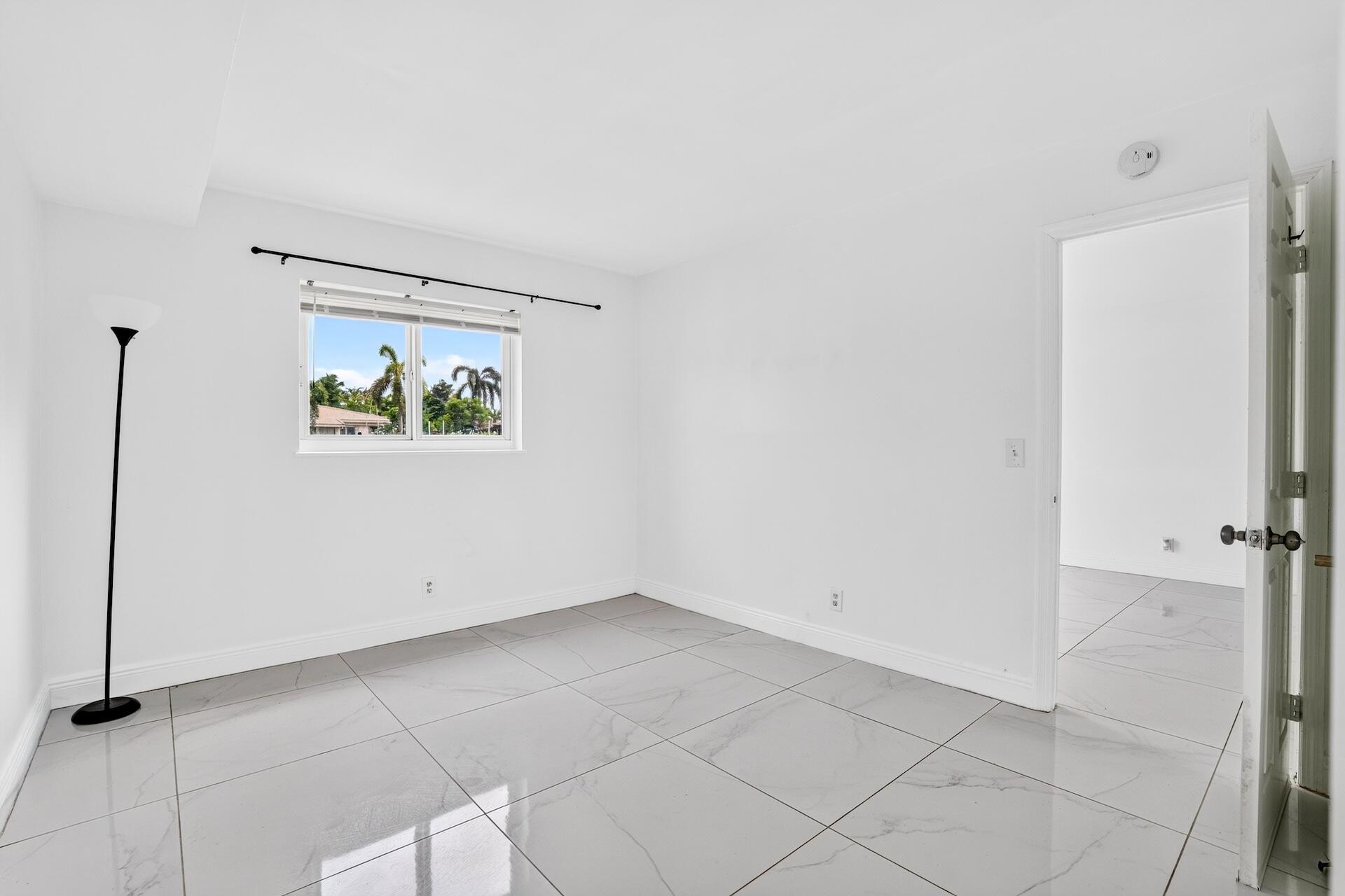 POMPANO BEACH VIEW CONDO - Residential