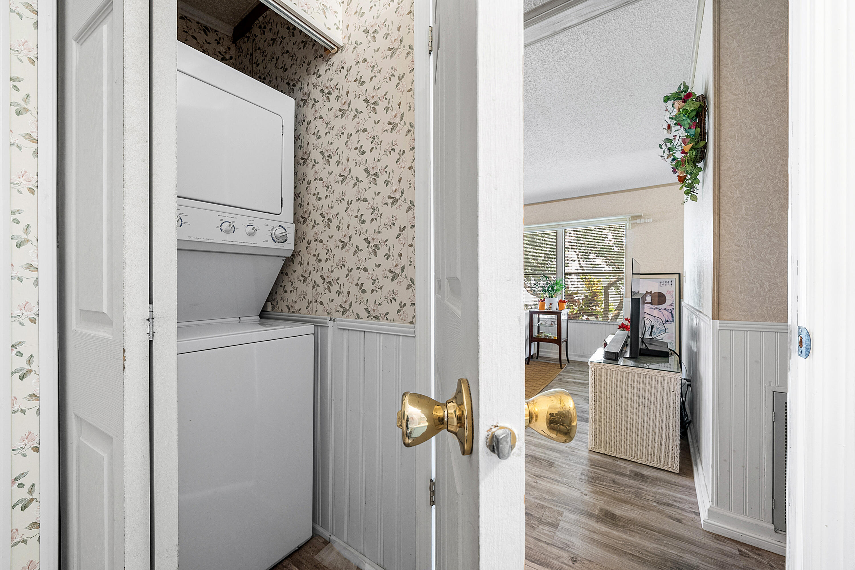 BRINY BREEZES INC - Residential