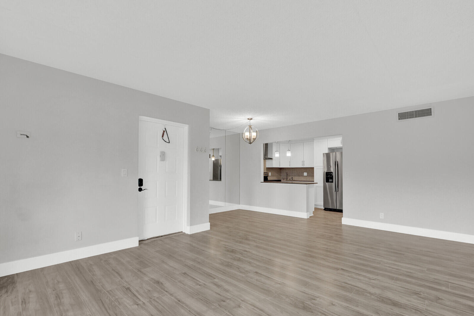 PINE RIDGE NORTH VILLAGE III CONDO - Residential