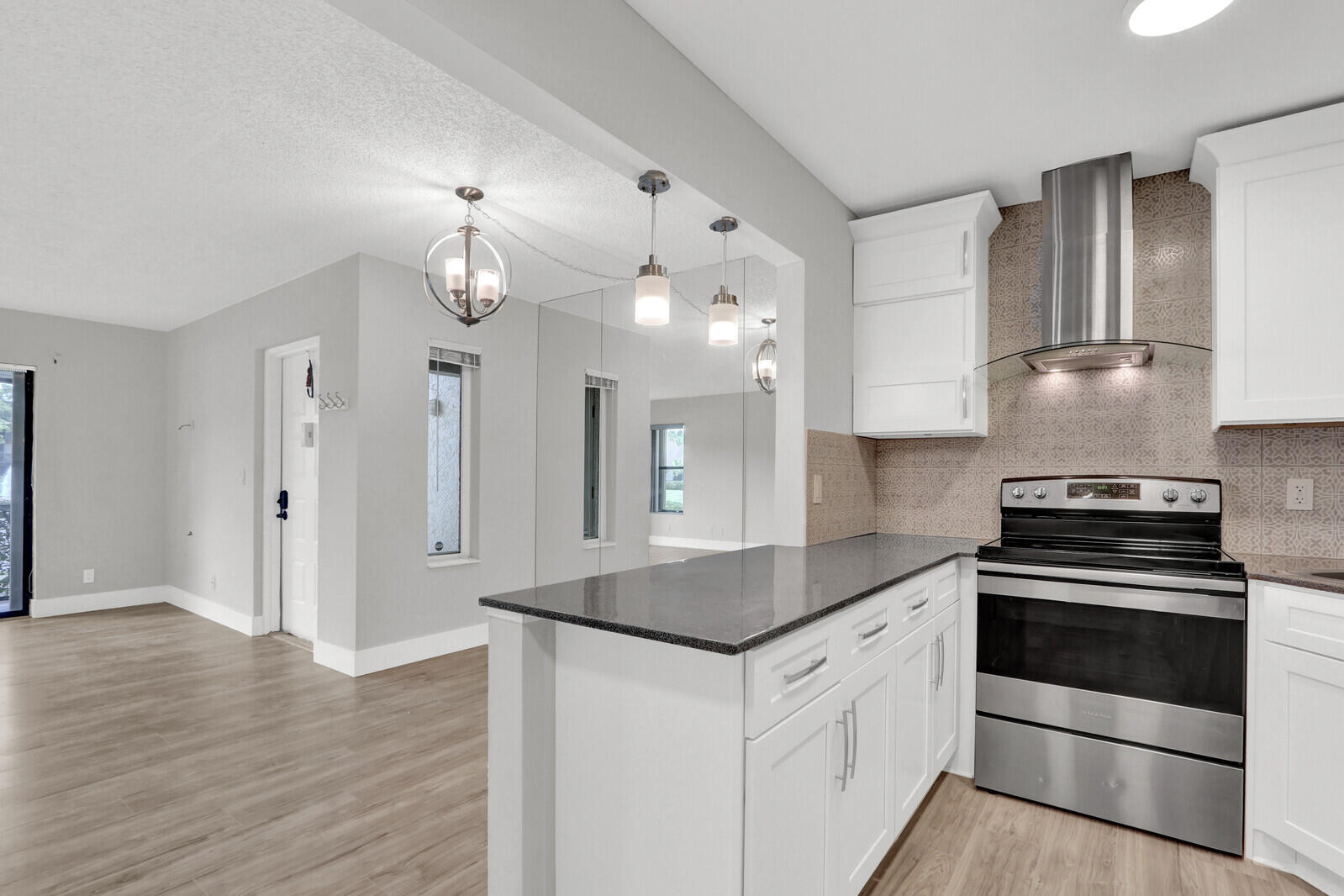 PINE RIDGE NORTH VILLAGE III CONDO - Residential