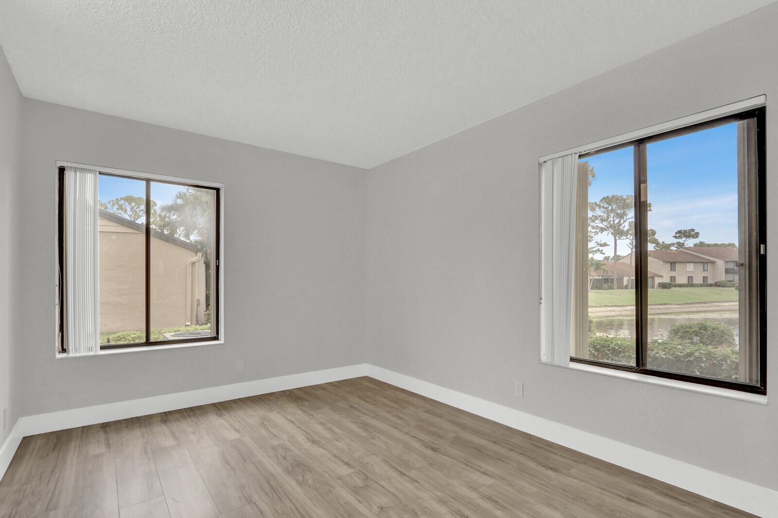 PINE RIDGE NORTH VILLAGE III CONDO - Residential