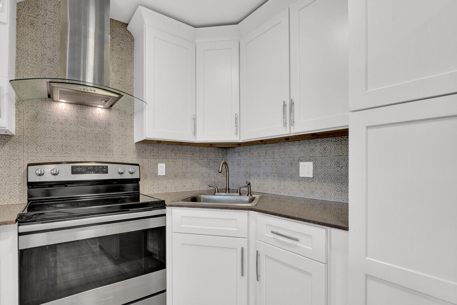 PINE RIDGE NORTH VILLAGE III CONDO - Residential