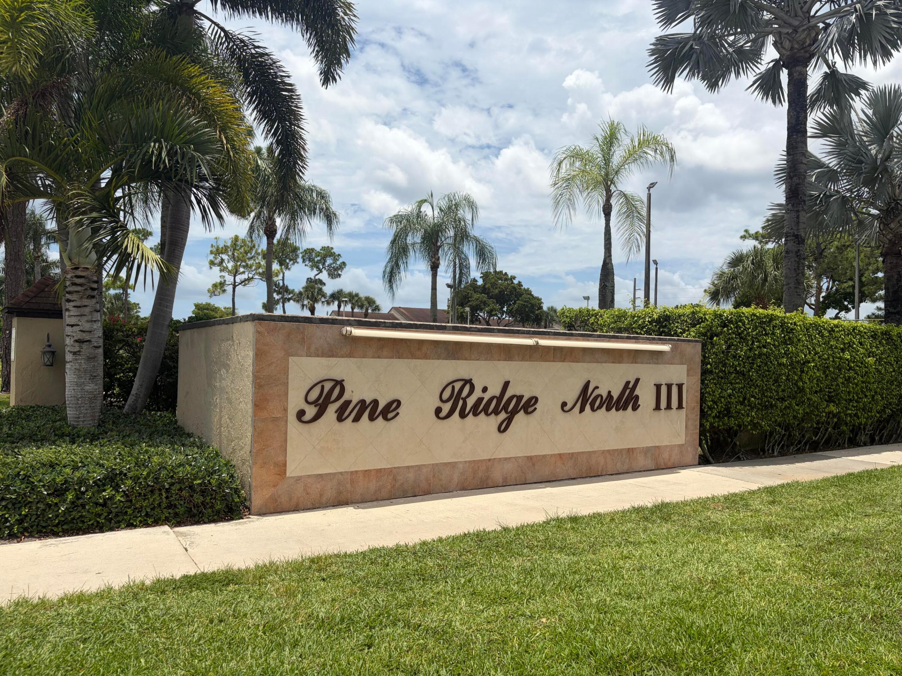 PINE RIDGE NORTH VILLAGE III CONDO - Residential
