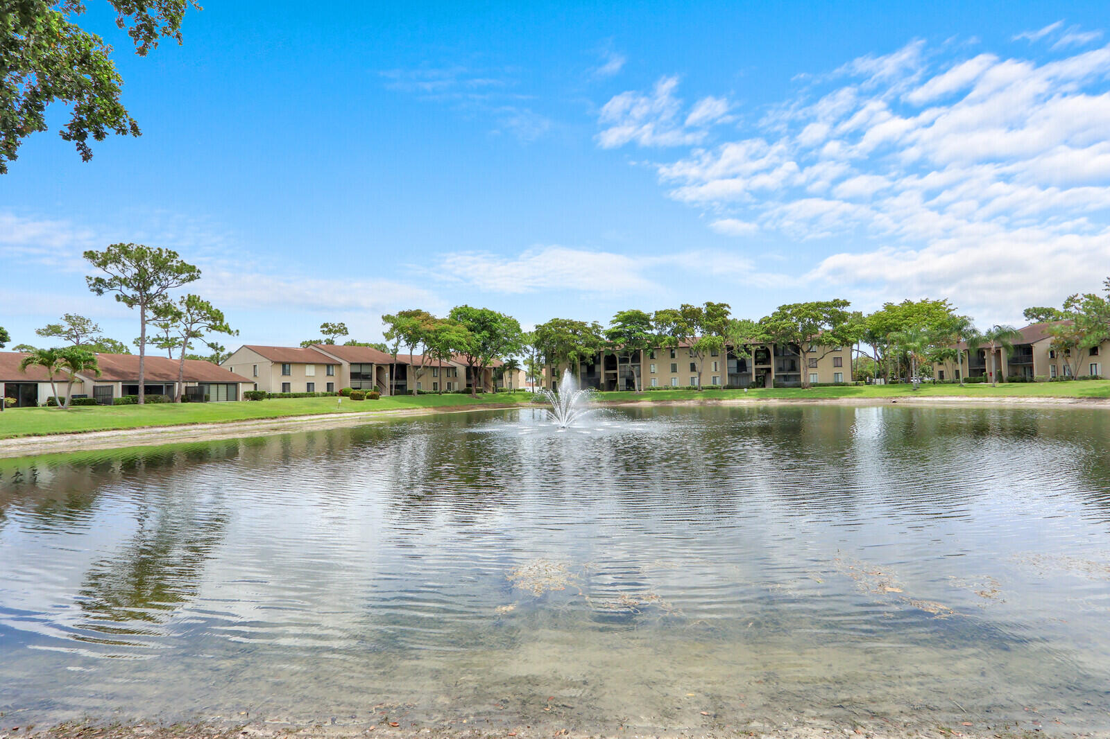 PINE RIDGE NORTH VILLAGE III CONDO - Residential