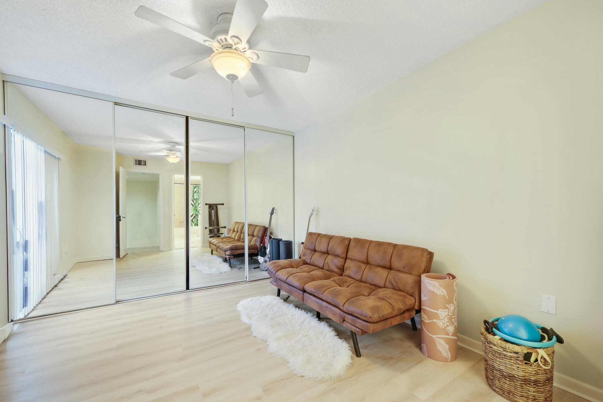 VILLAGE OF SANDALWOOD LAKES SOUTH - Residential