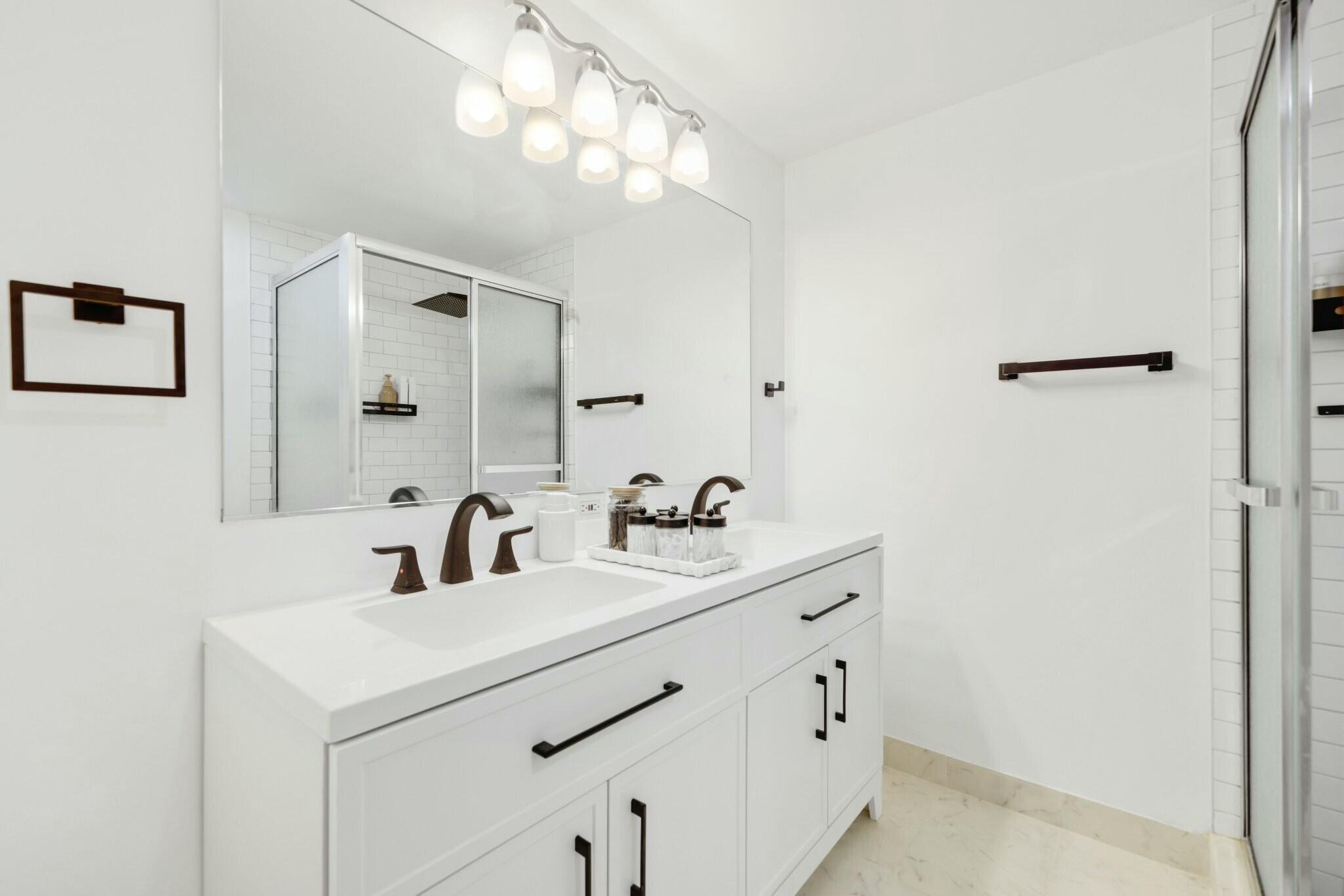 VILLAGE OF SANDALWOOD LAKES SOUTH - Residential