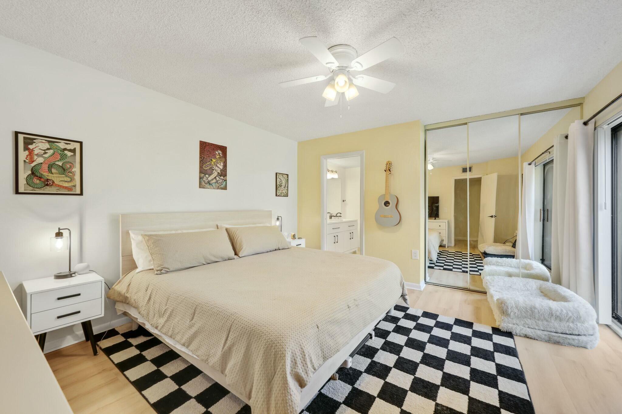 VILLAGE OF SANDALWOOD LAKES SOUTH - Residential