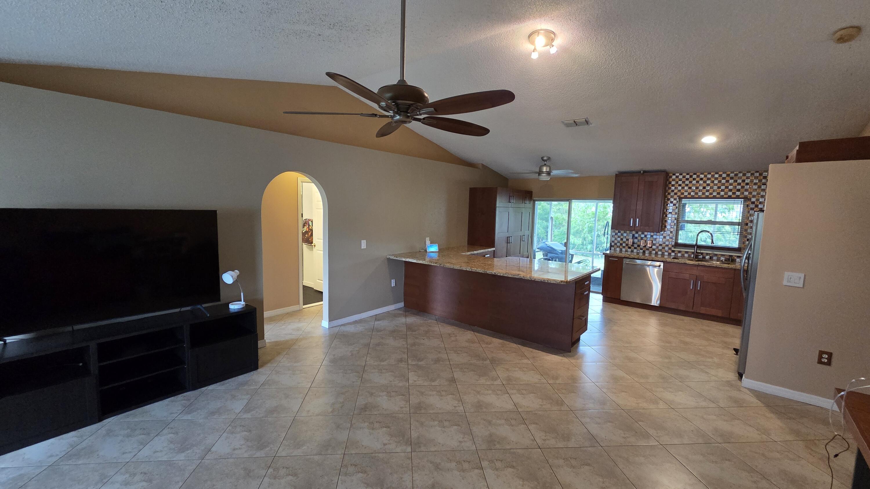 PORT ST LUCIE SECTION 11 - Residential Lease