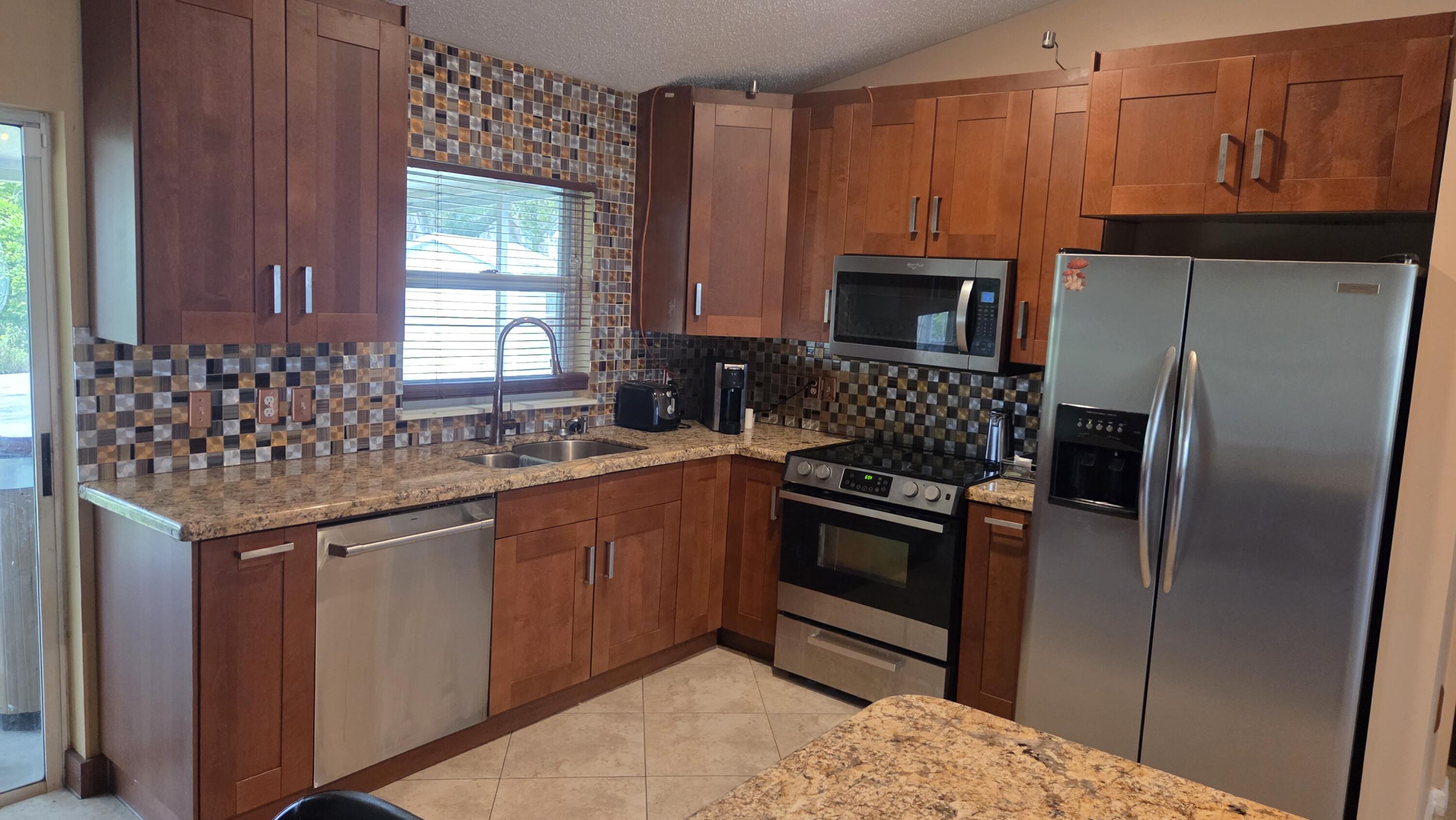 PORT ST LUCIE SECTION 11 - Residential Lease