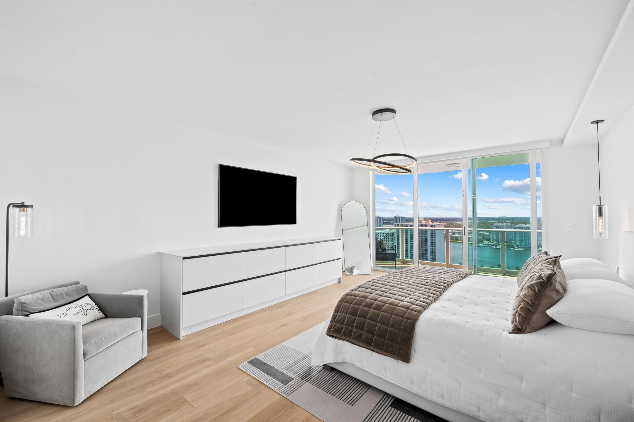 THE PENINSULA II CONDO - Residential