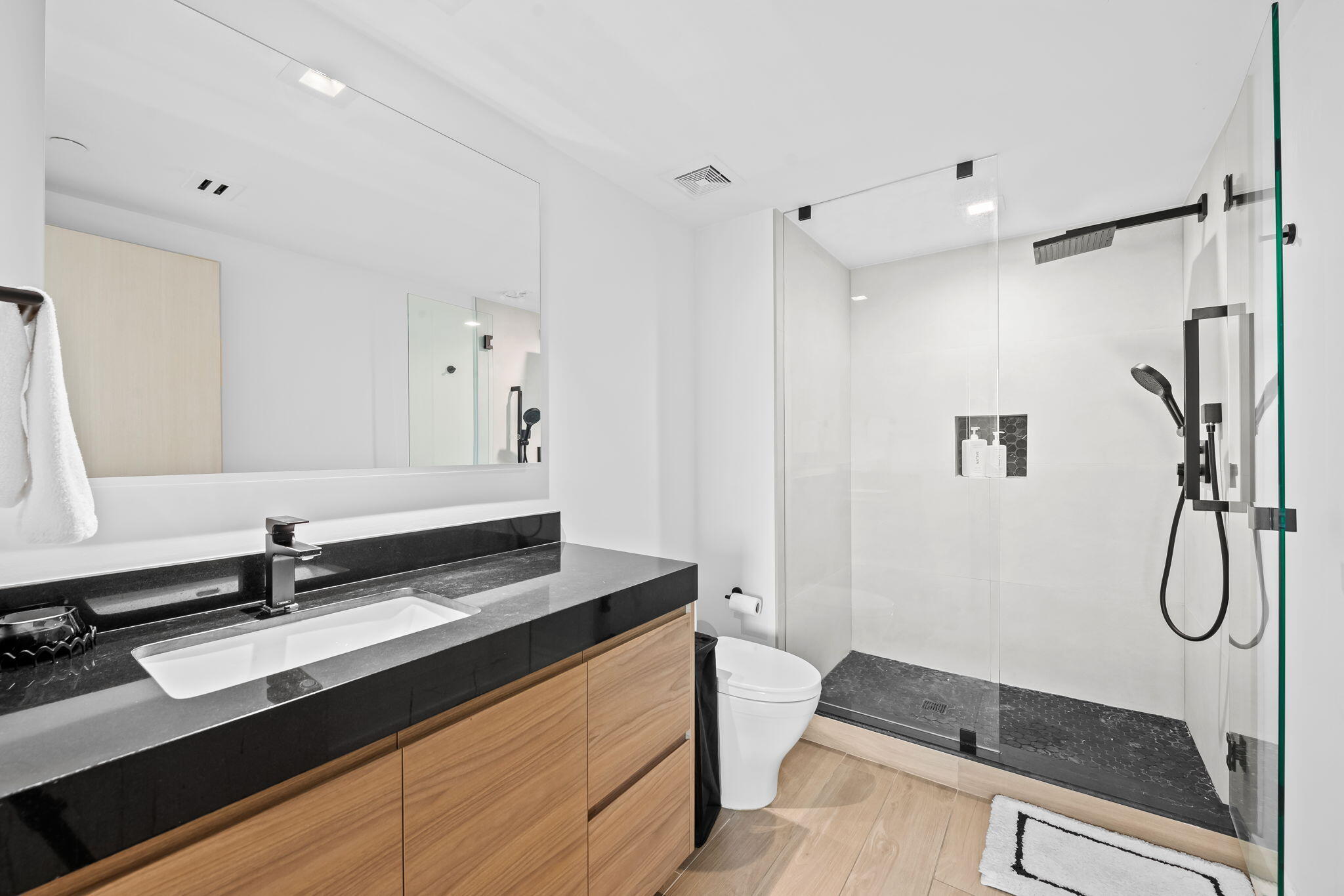 THE PENINSULA II CONDO - Residential
