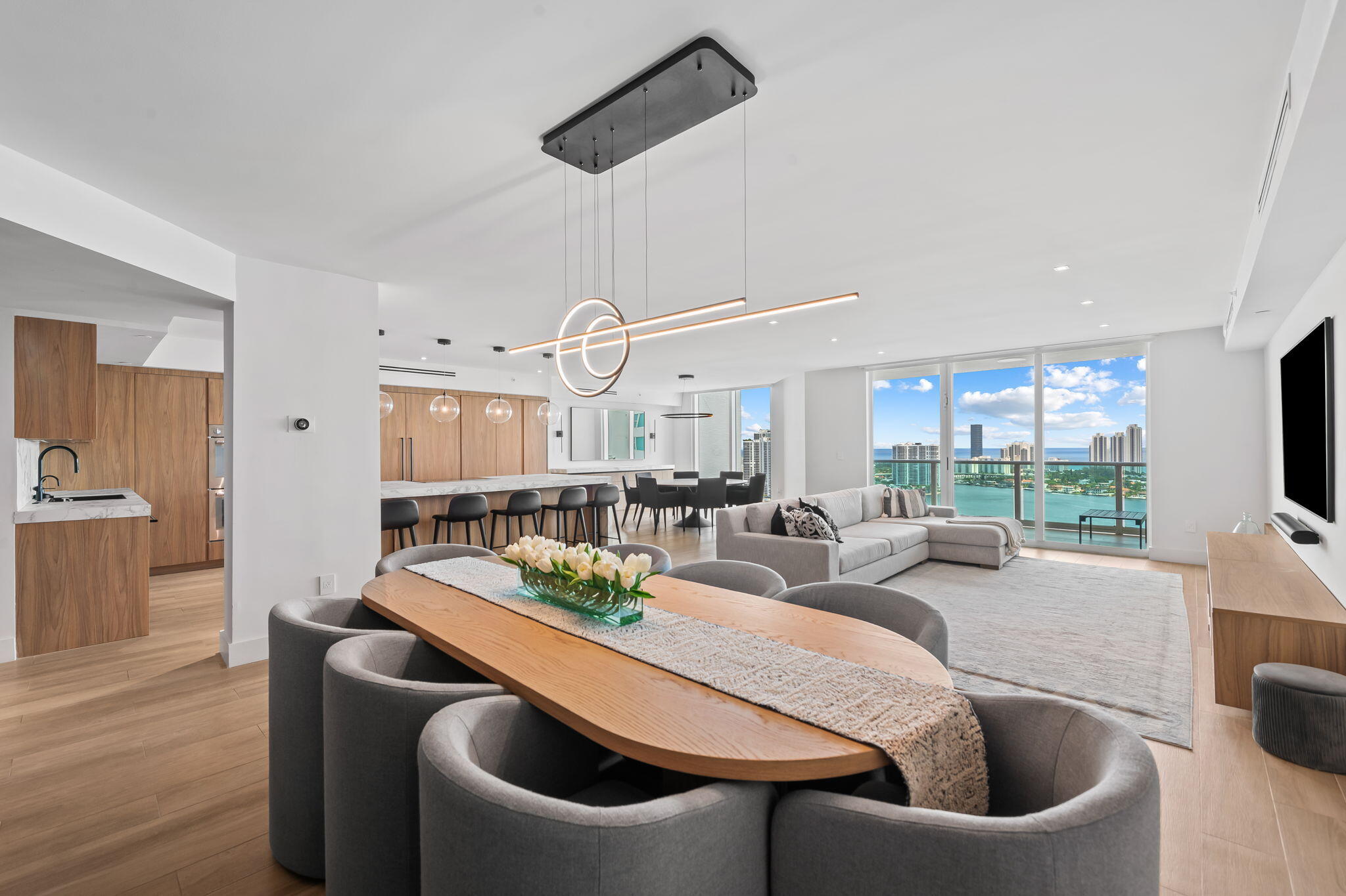THE PENINSULA II CONDO - Residential