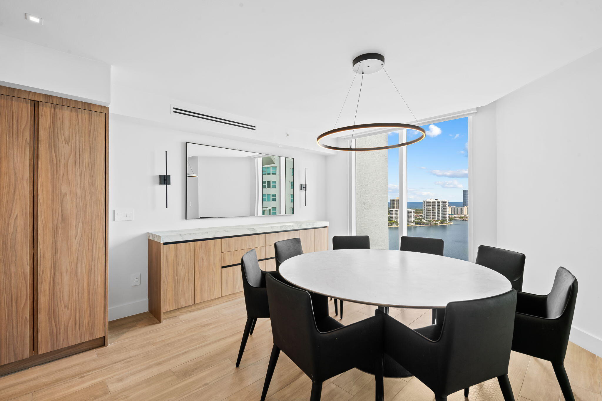 THE PENINSULA II CONDO - Residential
