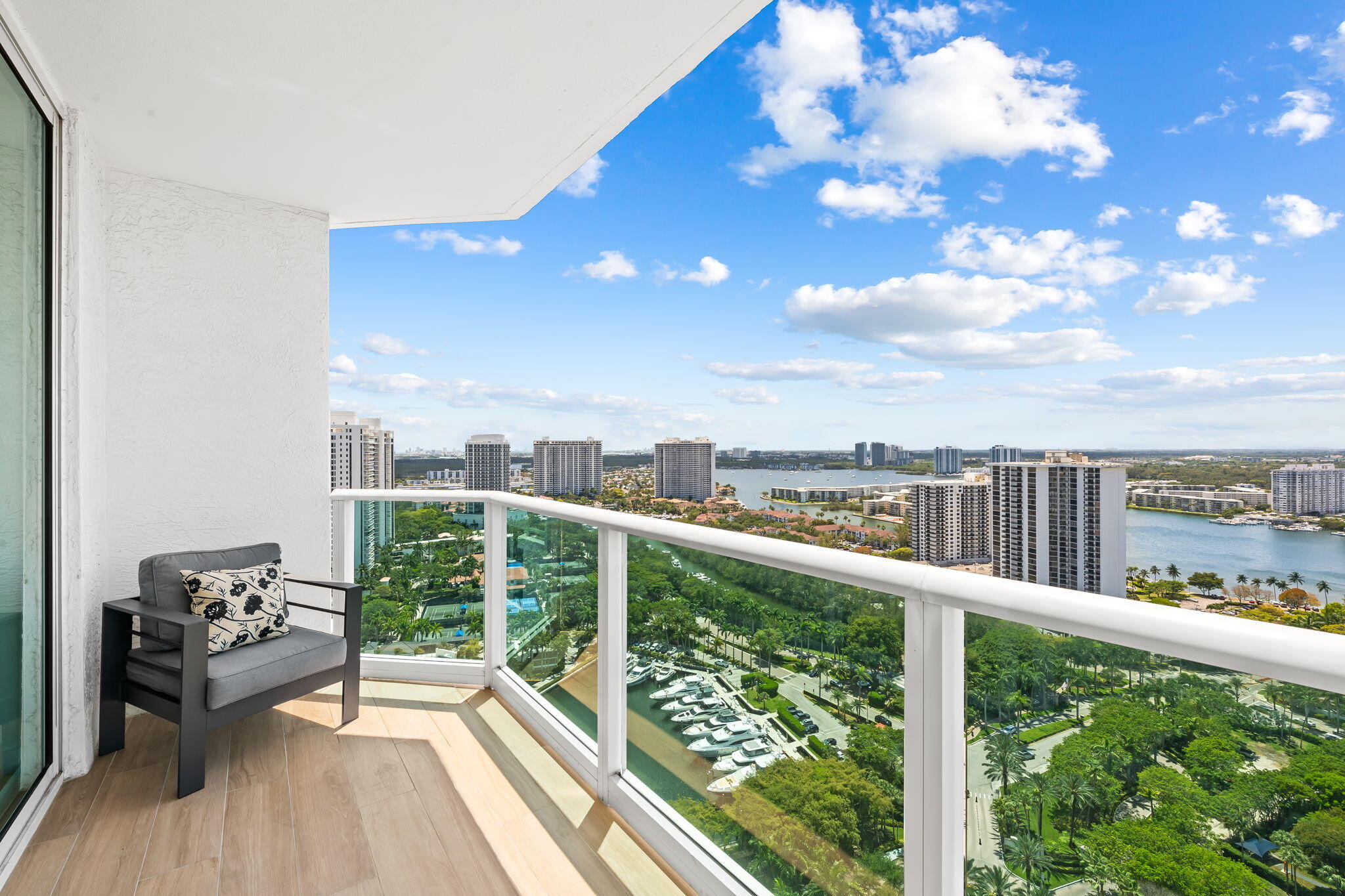 THE PENINSULA II CONDO - Residential