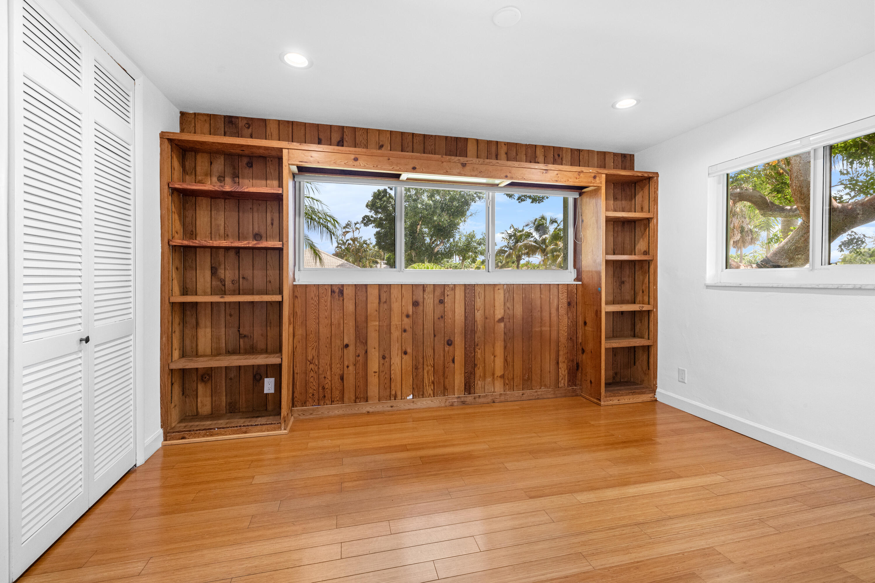 PALMETTO PARK TERRACE UNIT 4 - Residential