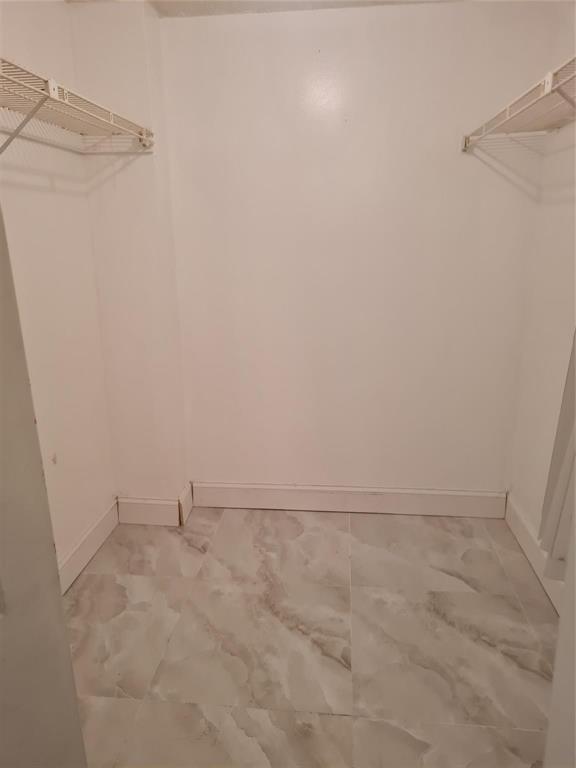 INVERWOOD CONDO - Residential Lease