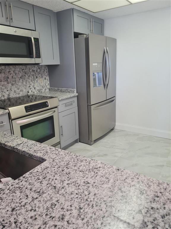 INVERWOOD CONDO - Residential Lease
