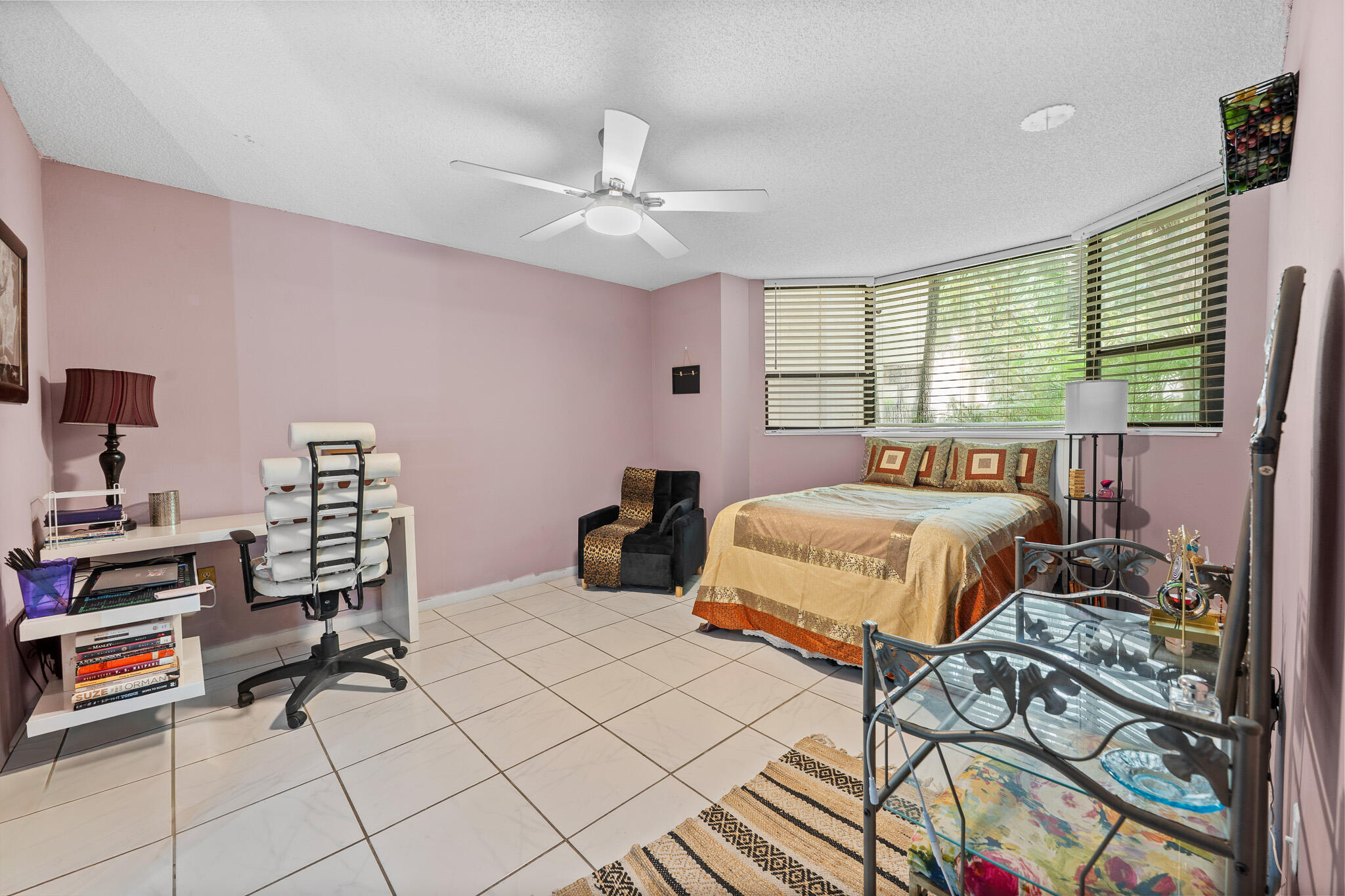 PLANTATION FOREST CONDO - Residential