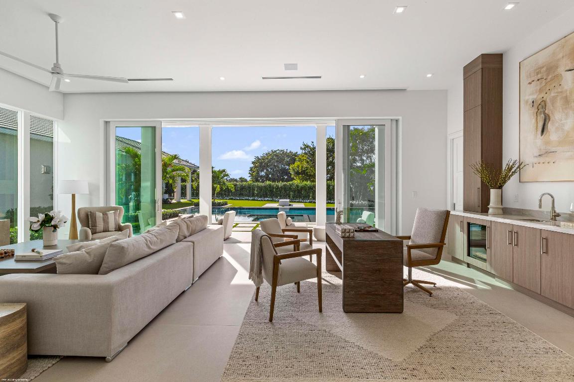 OAK TREE EST - Residential
