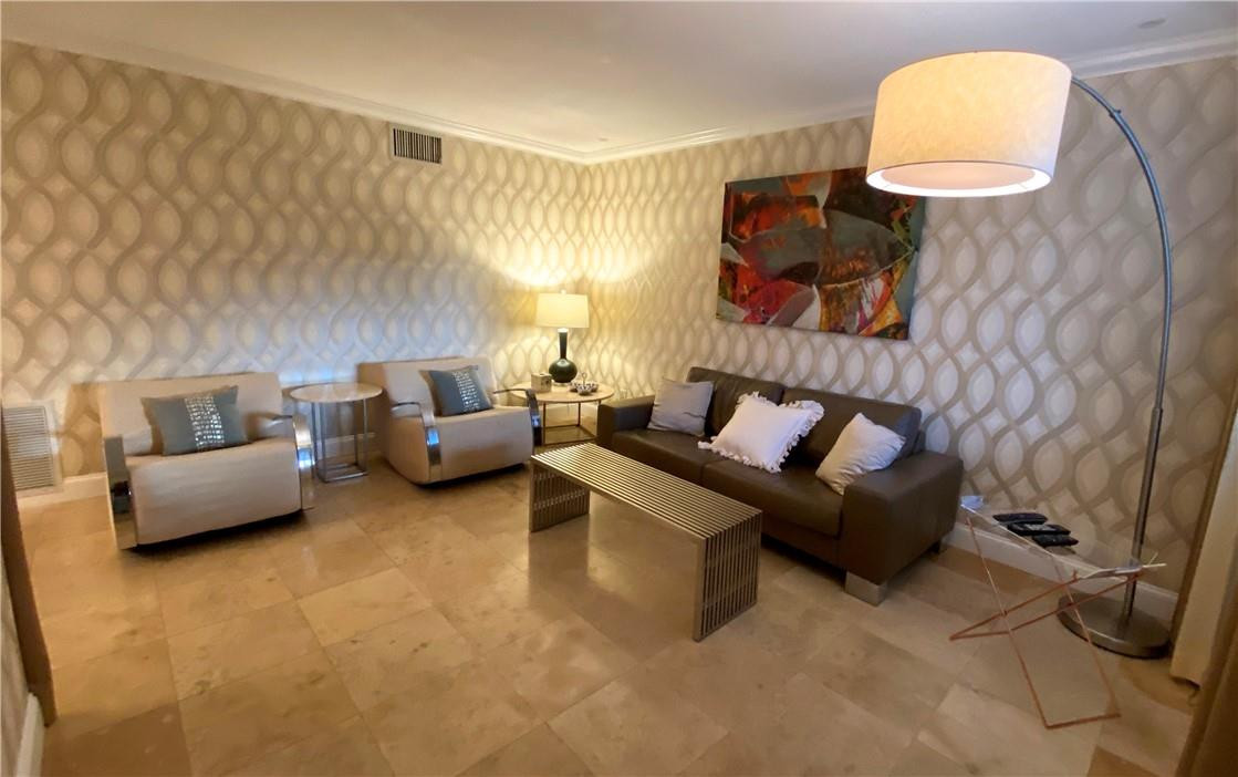 HIBISCUS HOUSE CONDO - Residential