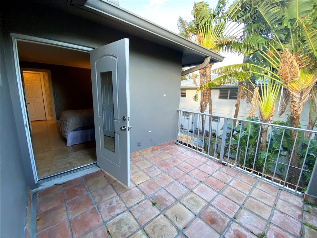 HIBISCUS HOUSE CONDO - Residential