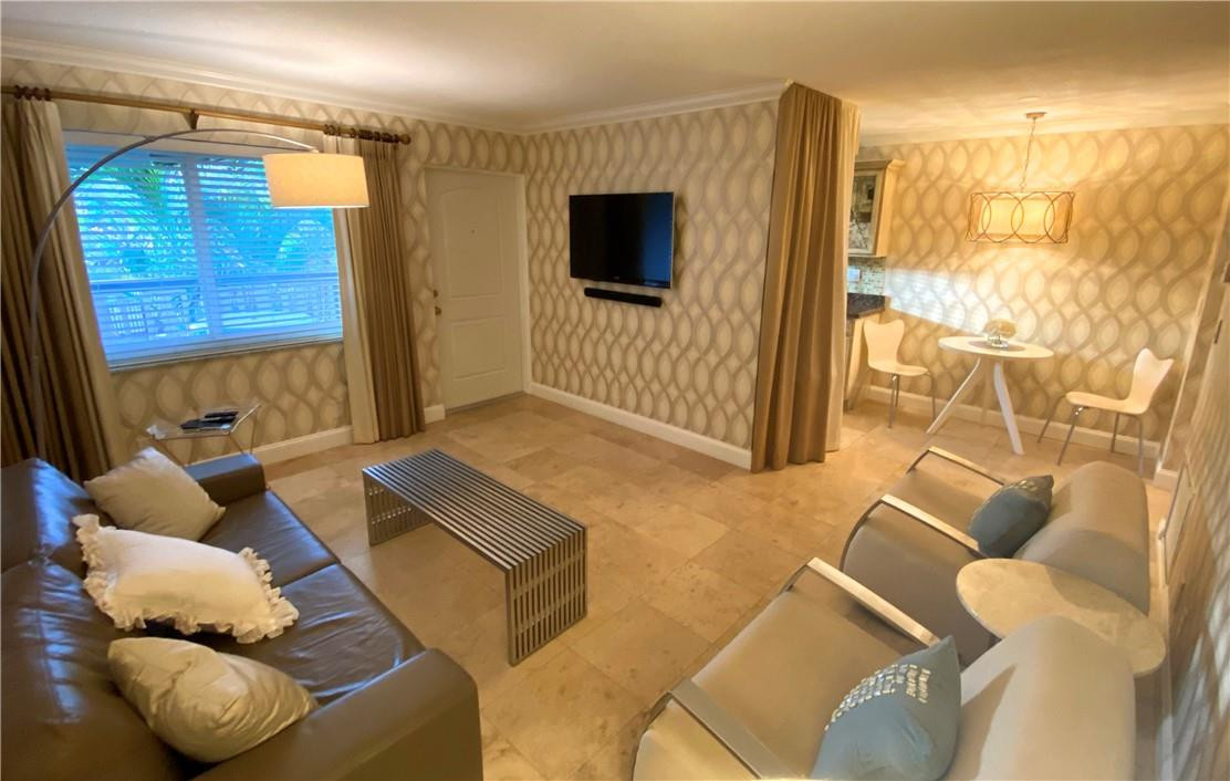 HIBISCUS HOUSE CONDO - Residential