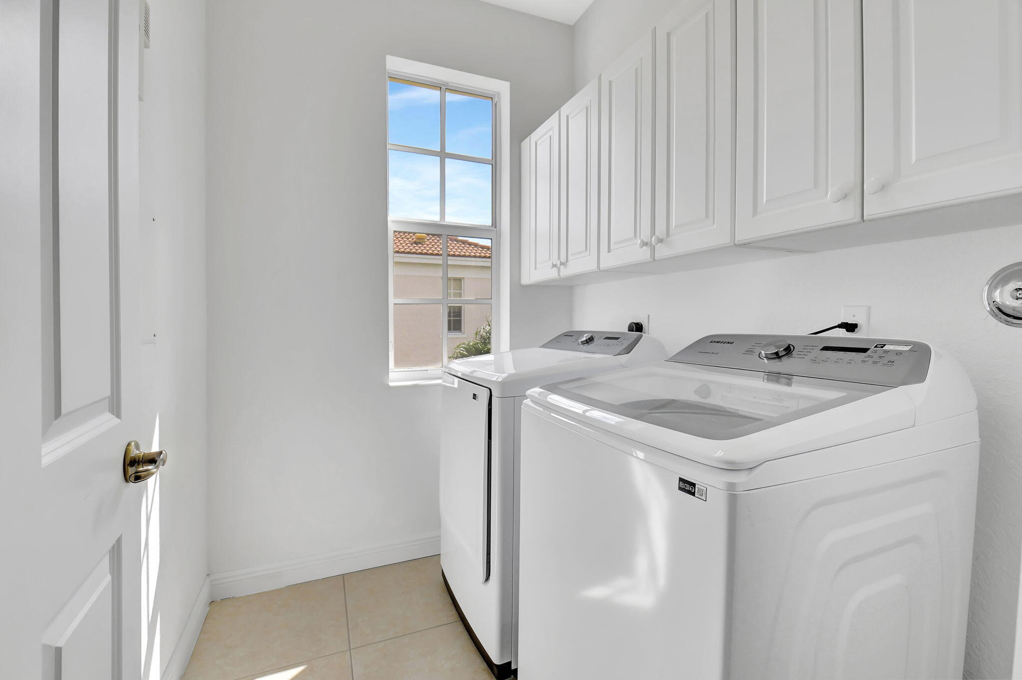 Central Park - Residential Lease