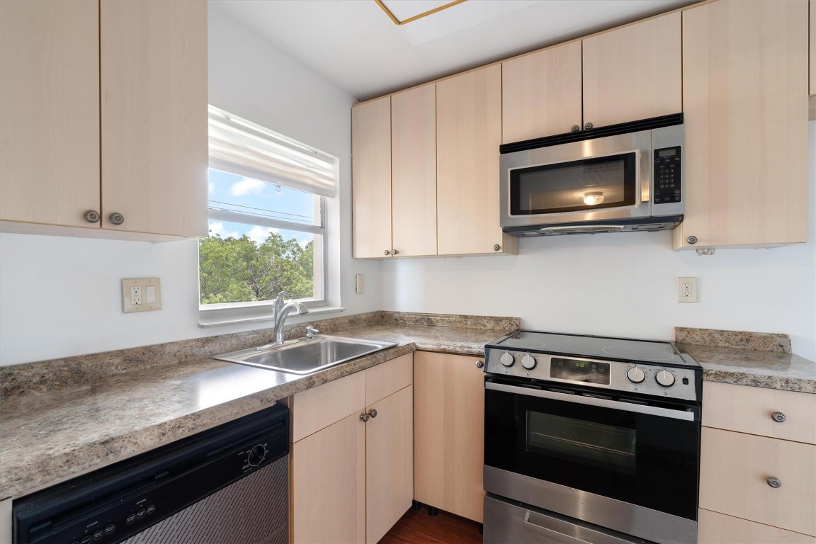 Sunrise Lakes Phase 3 - Residential
