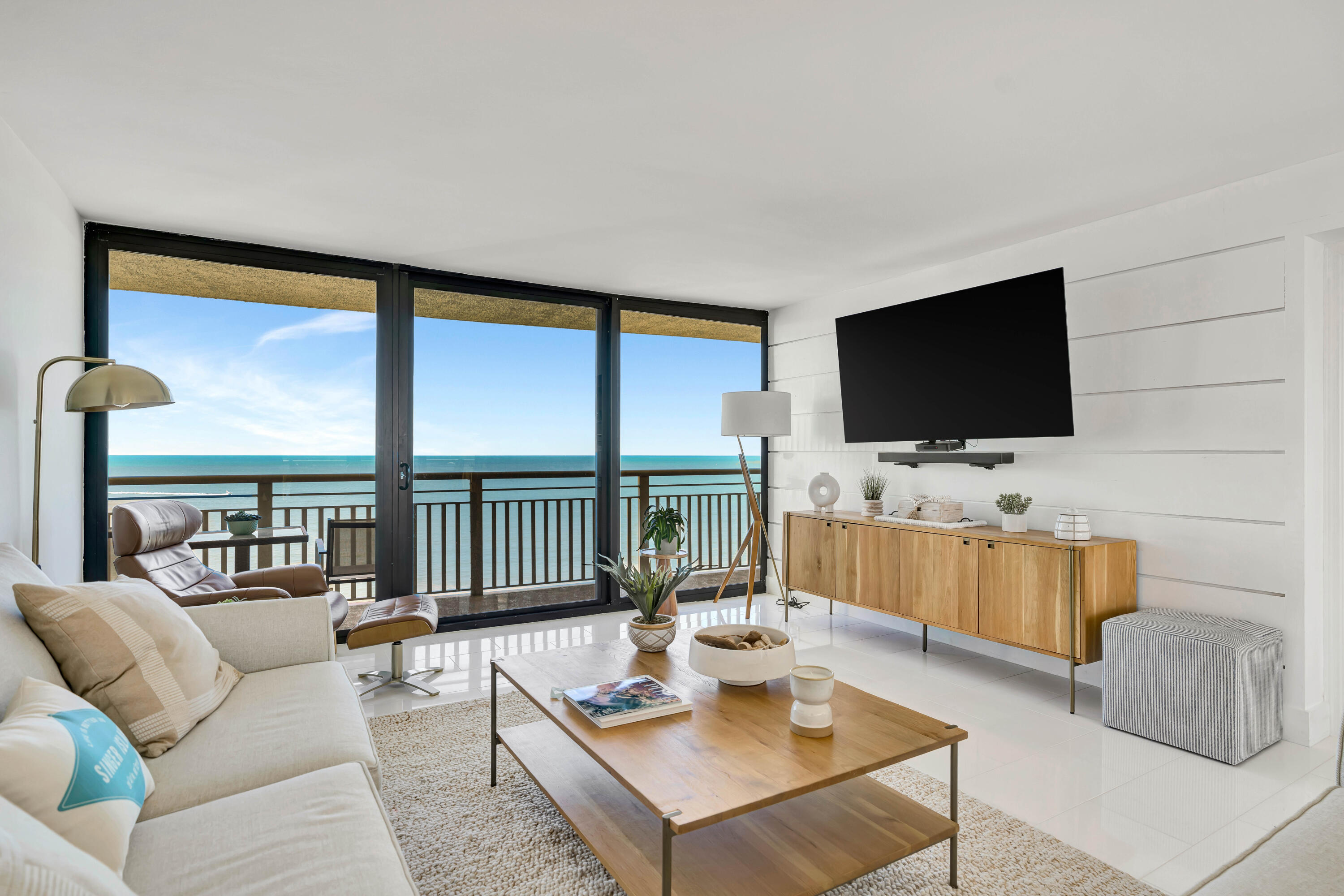 TIARA CONDO - Residential
