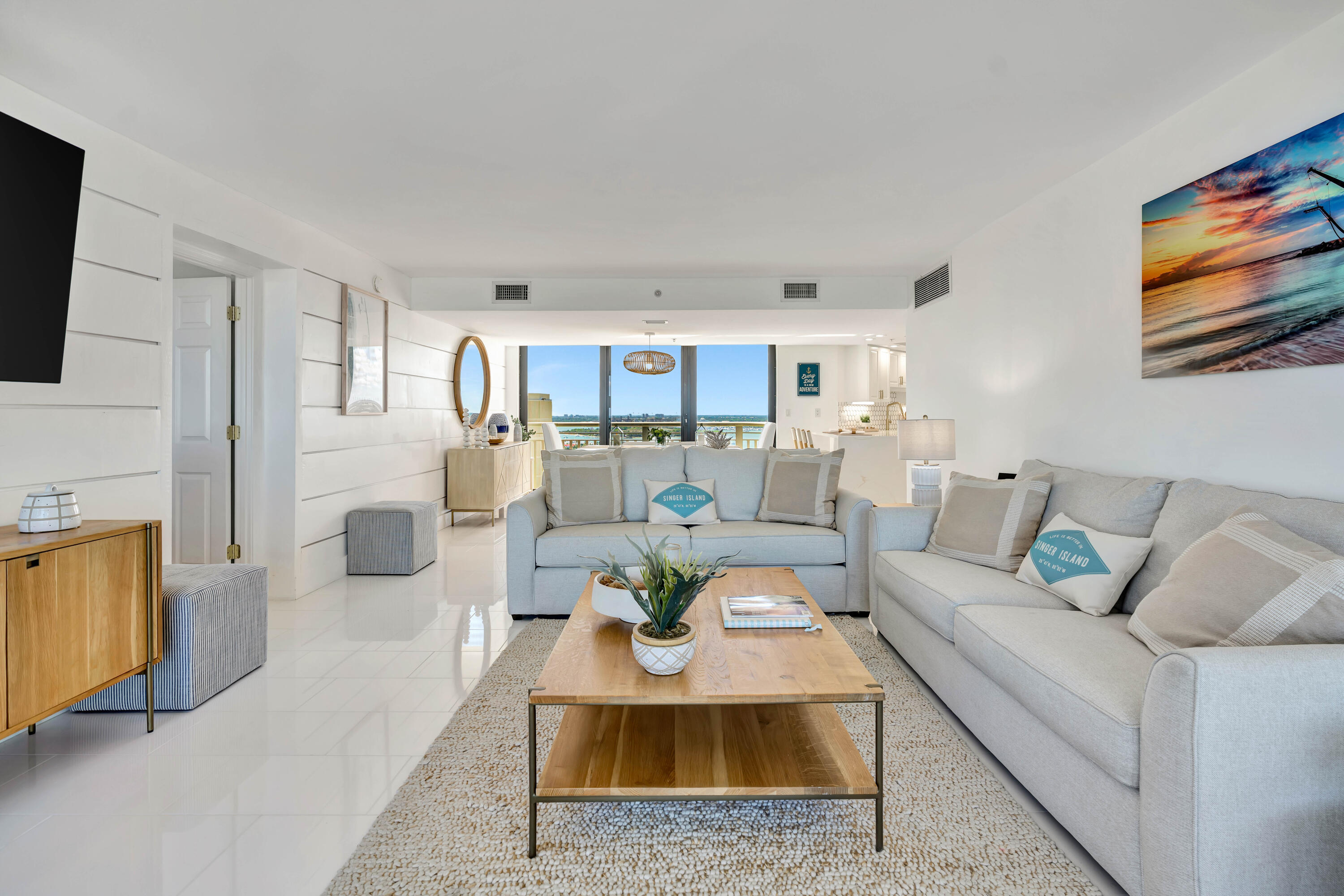 TIARA CONDO - Residential