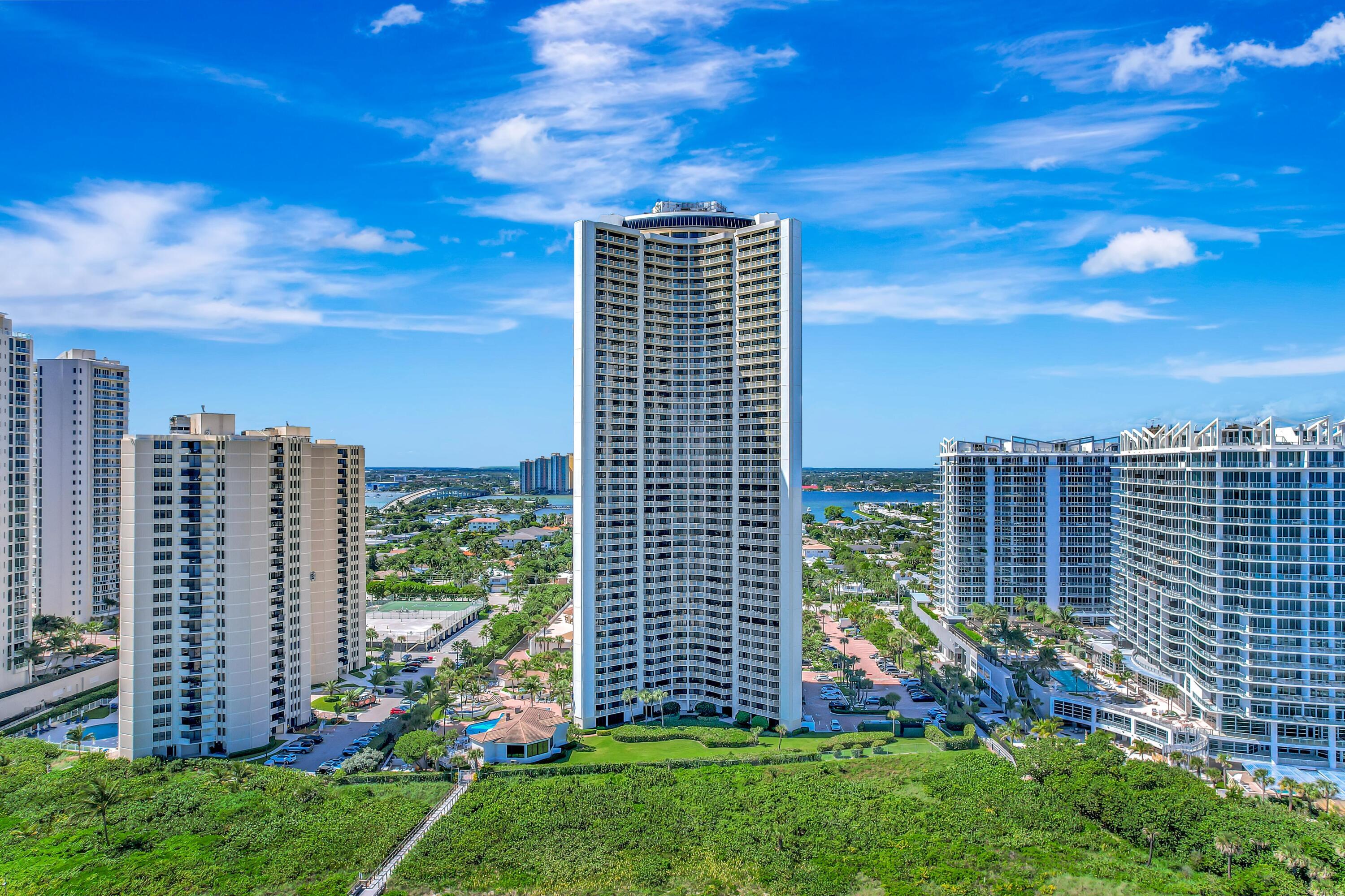 TIARA CONDO - Residential