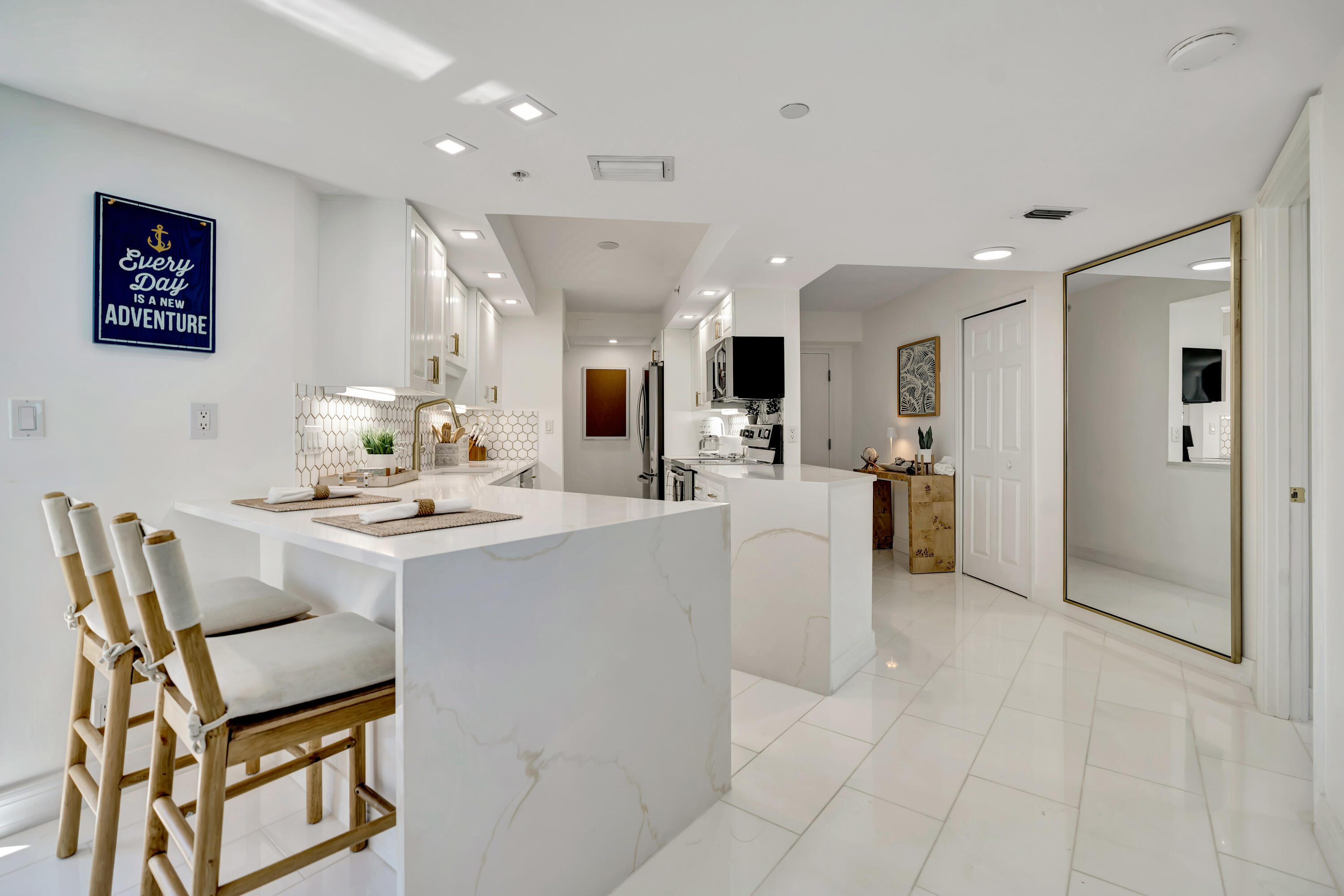 TIARA CONDO - Residential