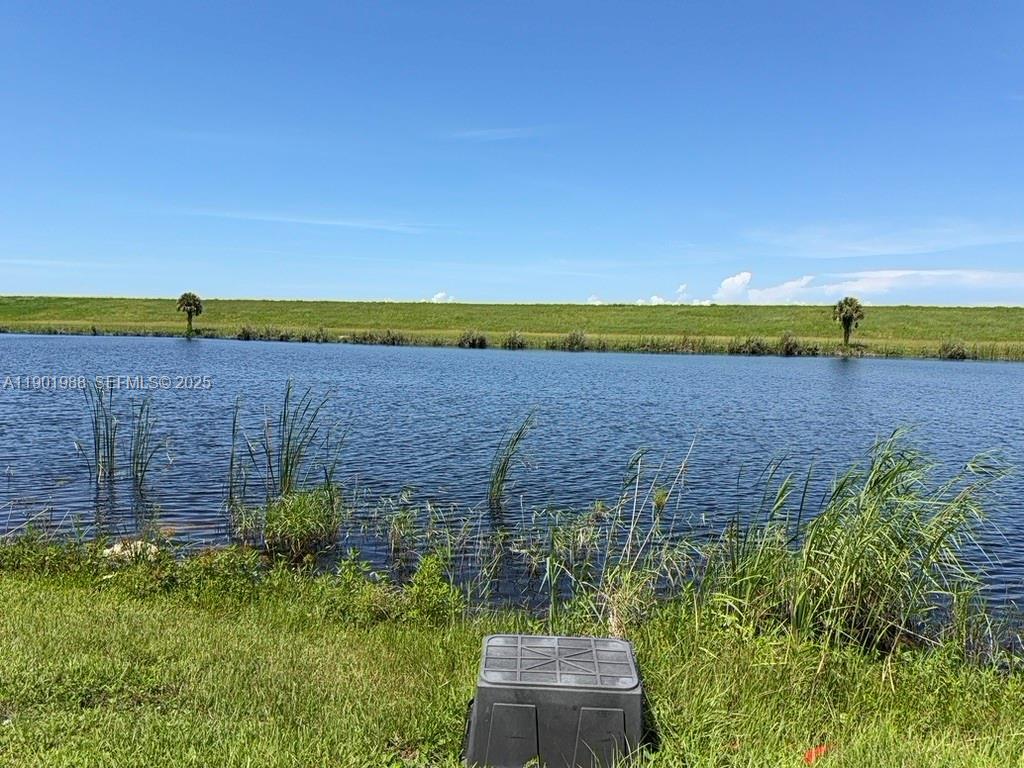 THE WATERWAY - Land