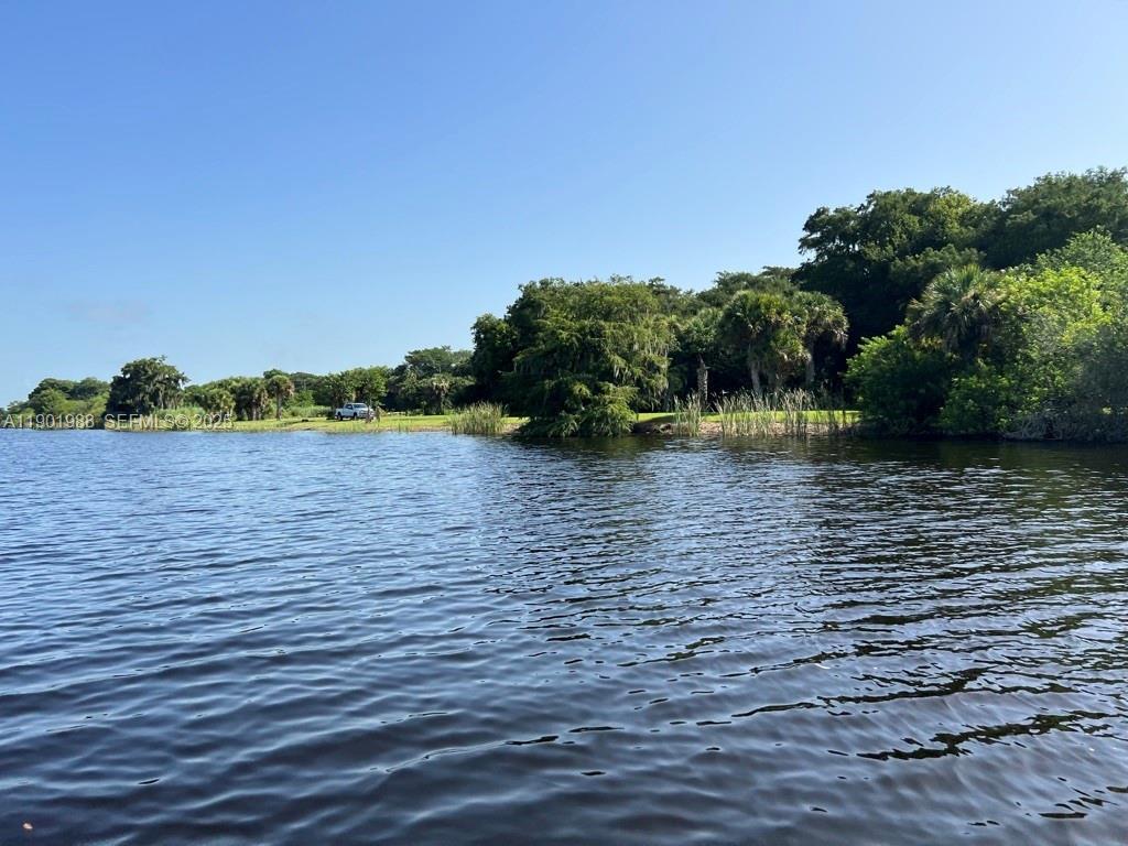 THE WATERWAY - Land