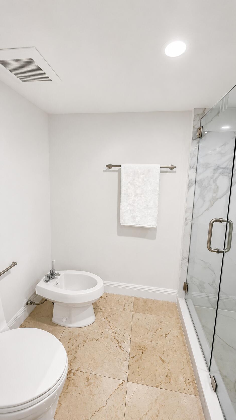 VENETIA CONDO - Residential