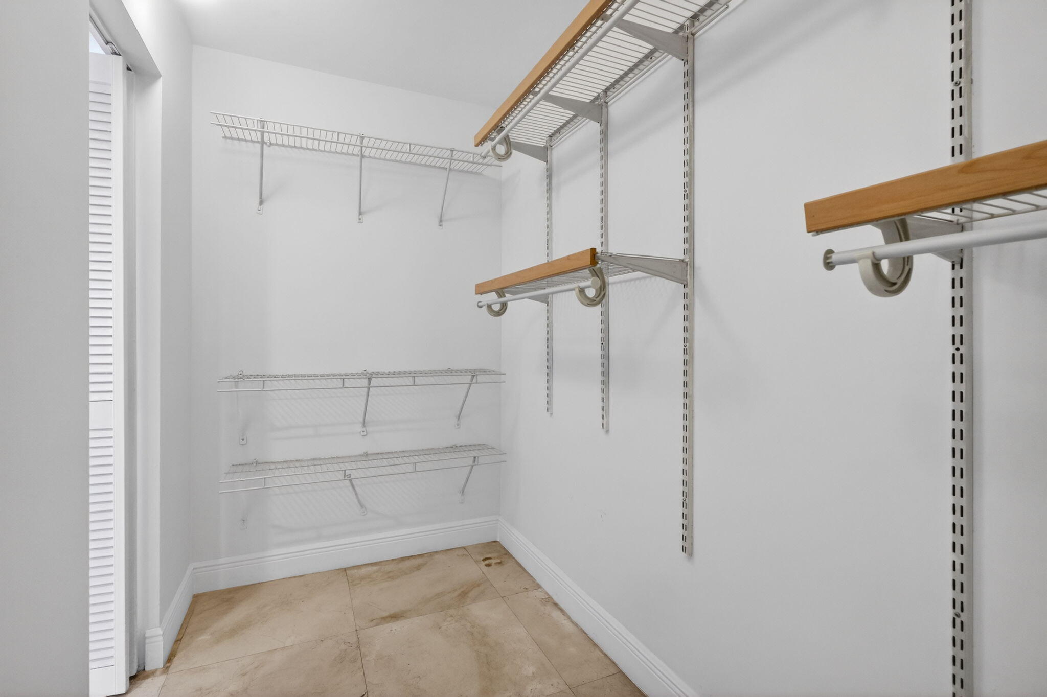 VENETIA CONDO - Residential