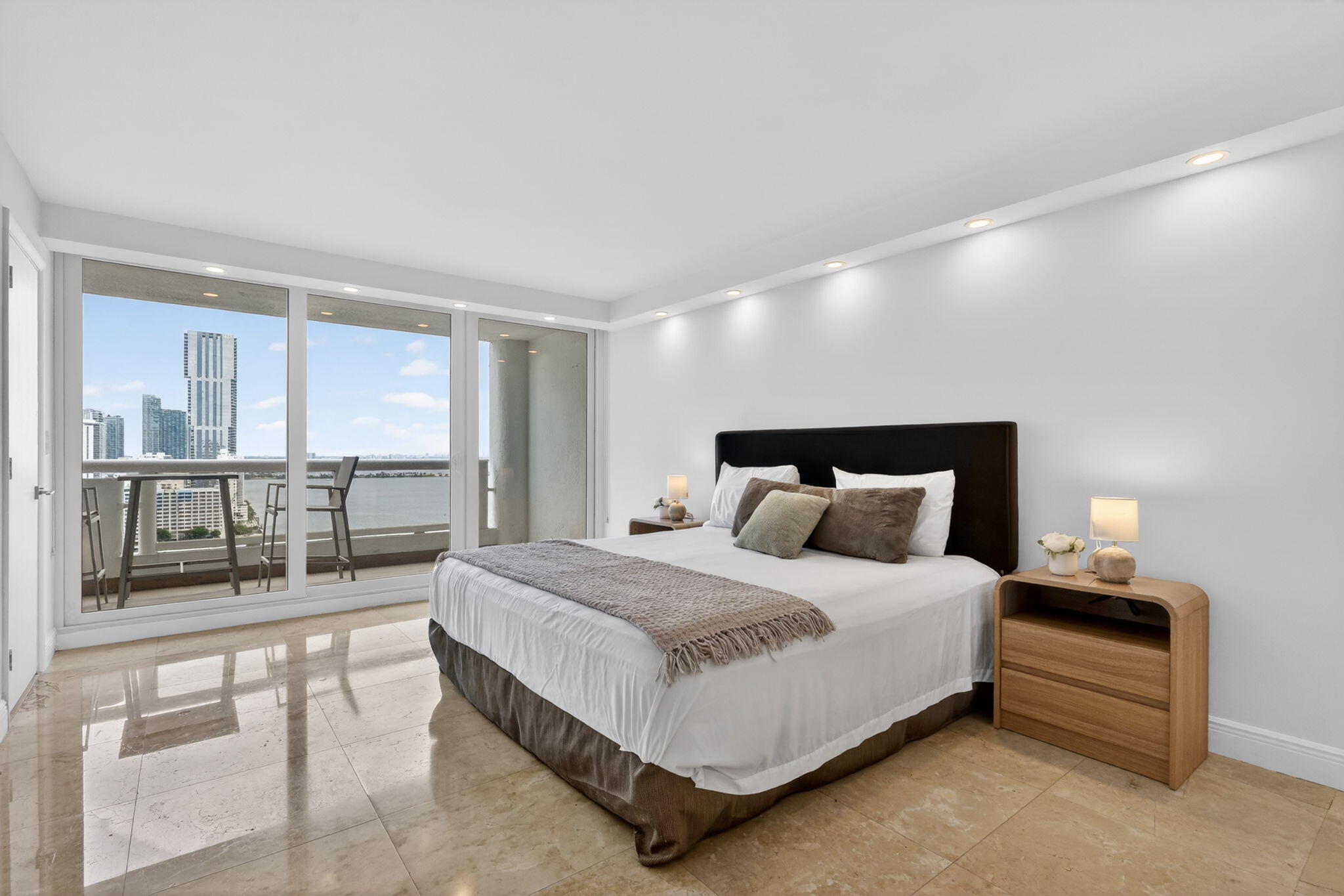 VENETIA CONDO - Residential