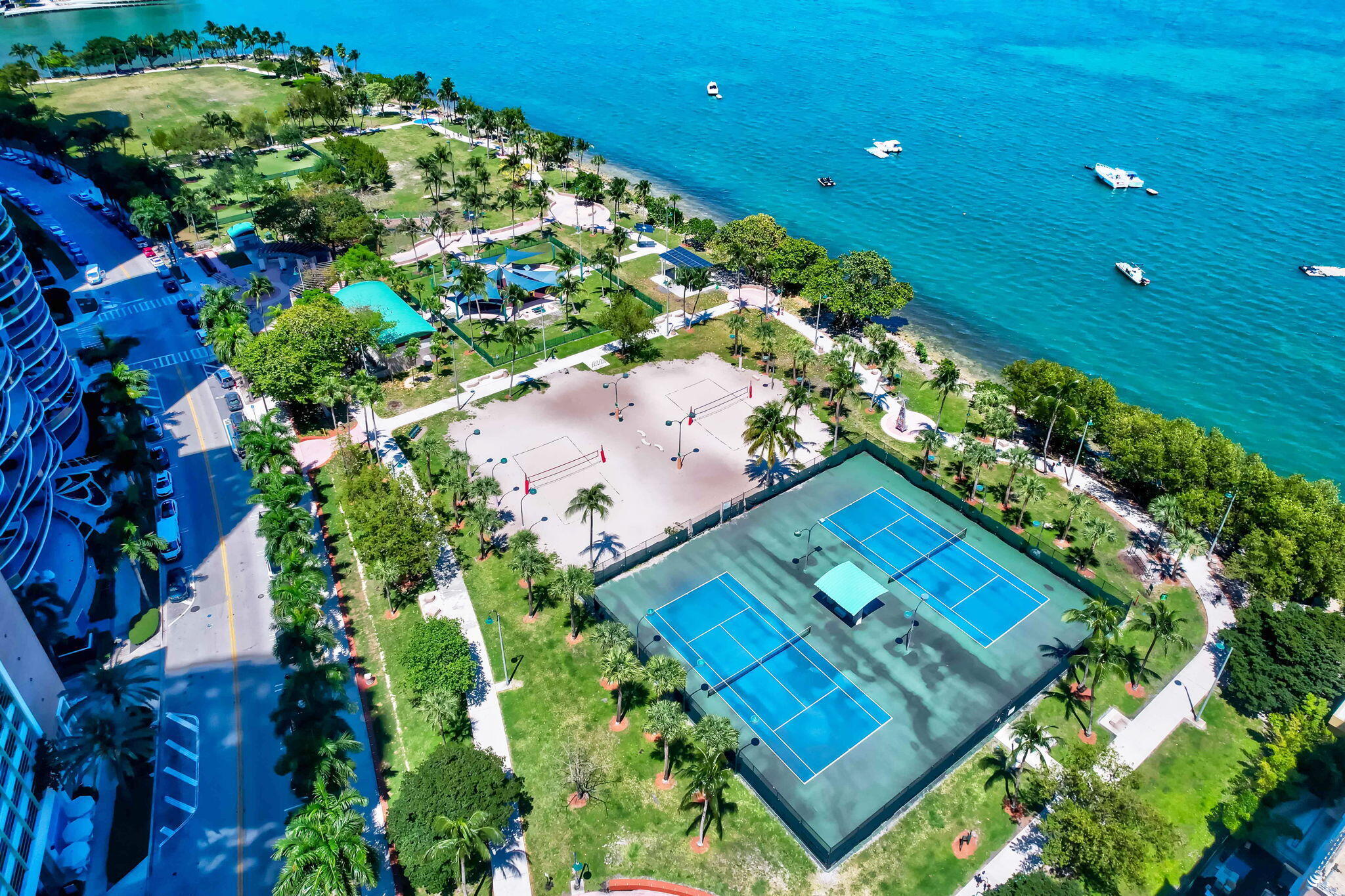 VENETIA CONDO - Residential