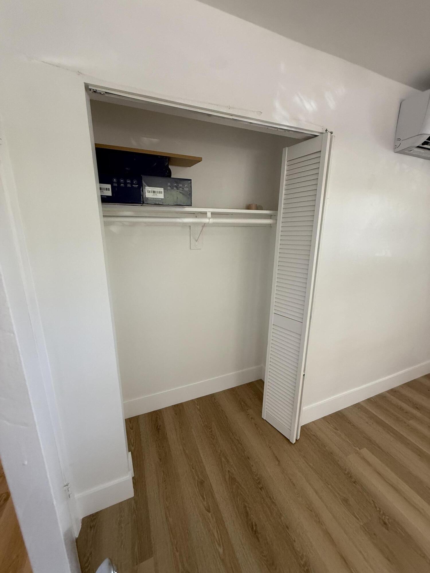 LAUDER GATE ISLES - Residential Lease