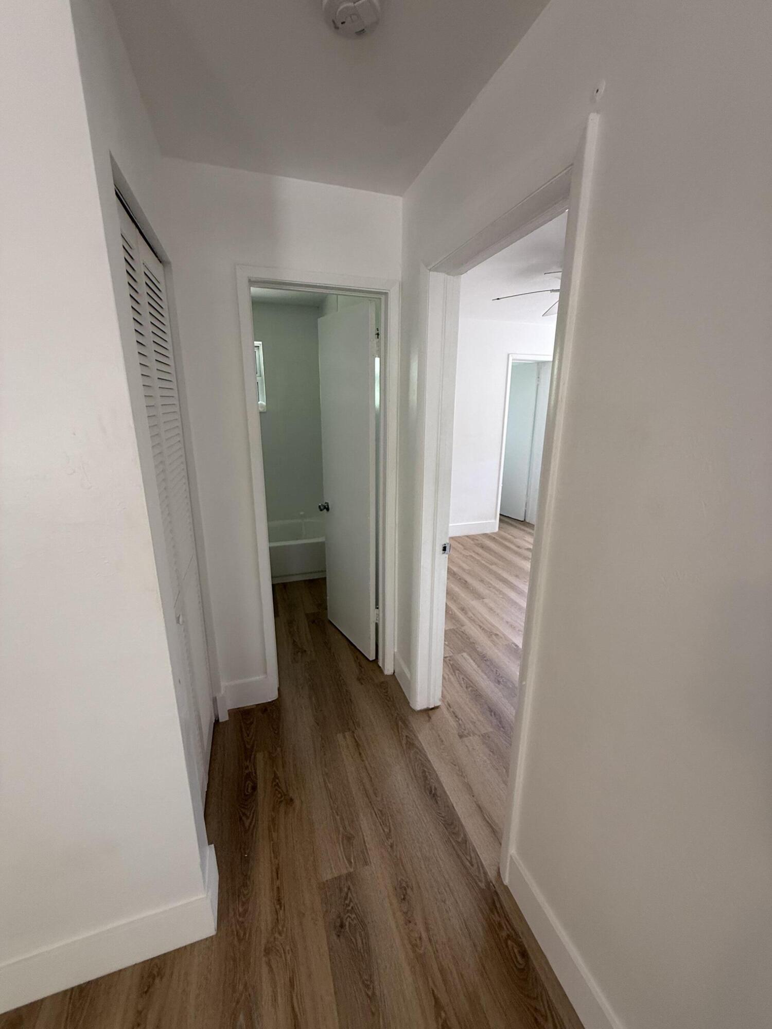 LAUDER GATE ISLES - Residential Lease