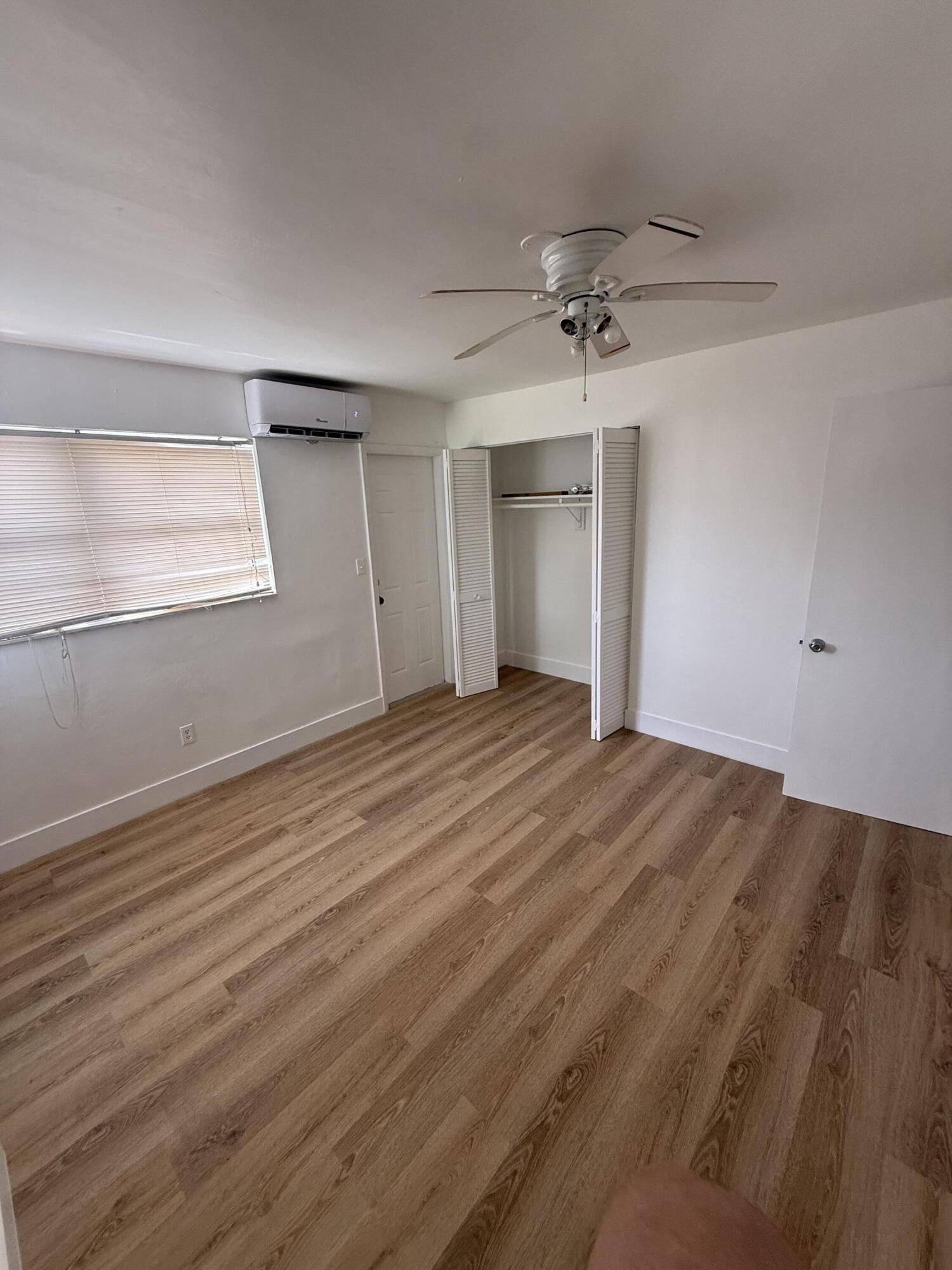 LAUDER GATE ISLES - Residential Lease