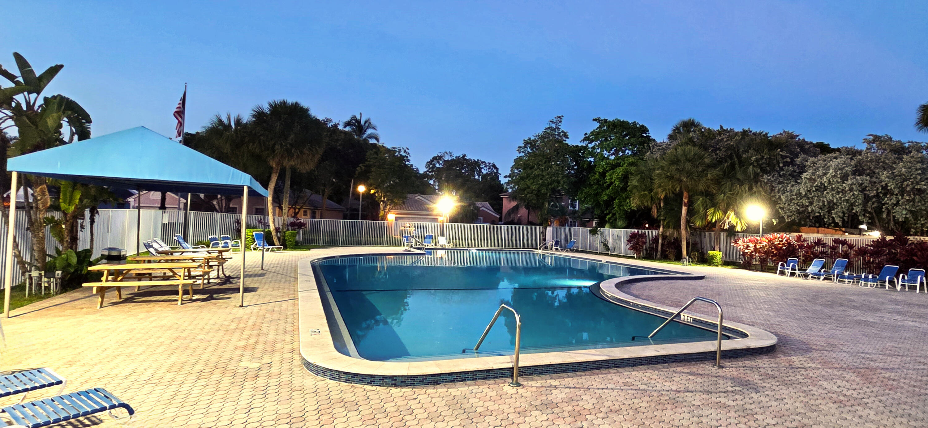 COQUINA LAKES - Residential