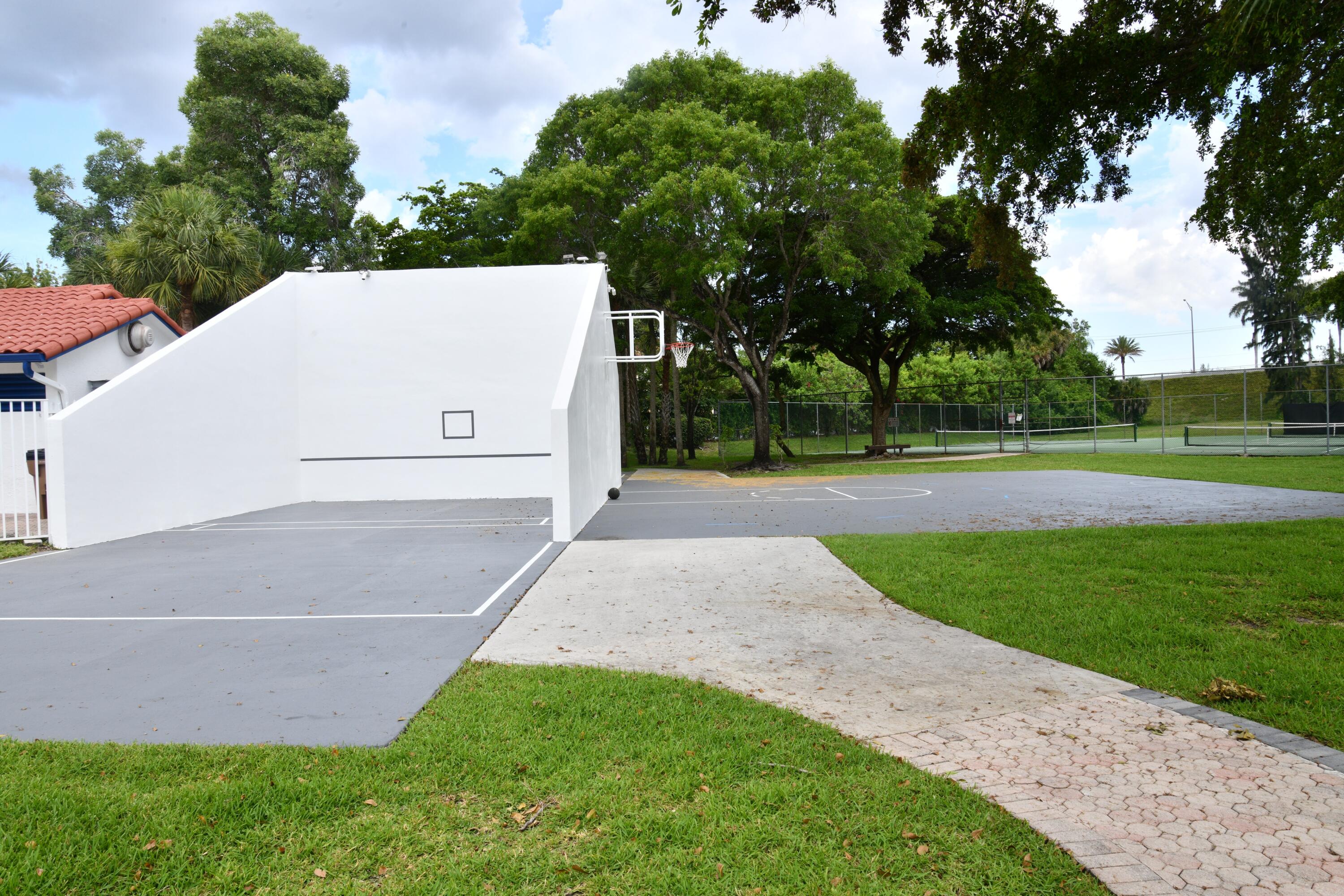 COQUINA LAKES - Residential