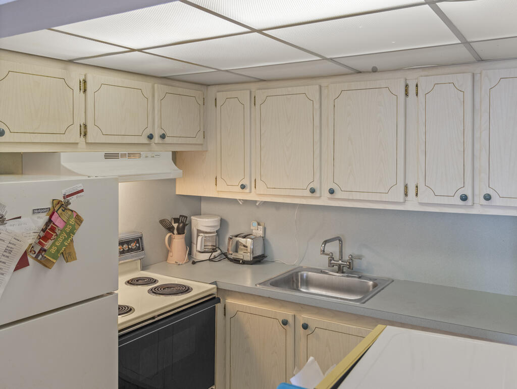 Century Village - SUSSEX CONDO - Residential