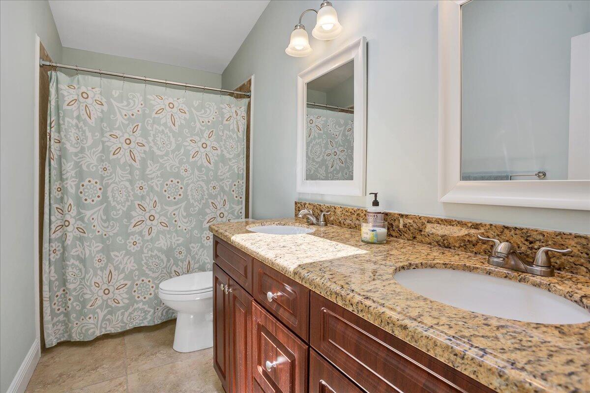 PALM BEACH FARMS CO 10 - Residential Lease