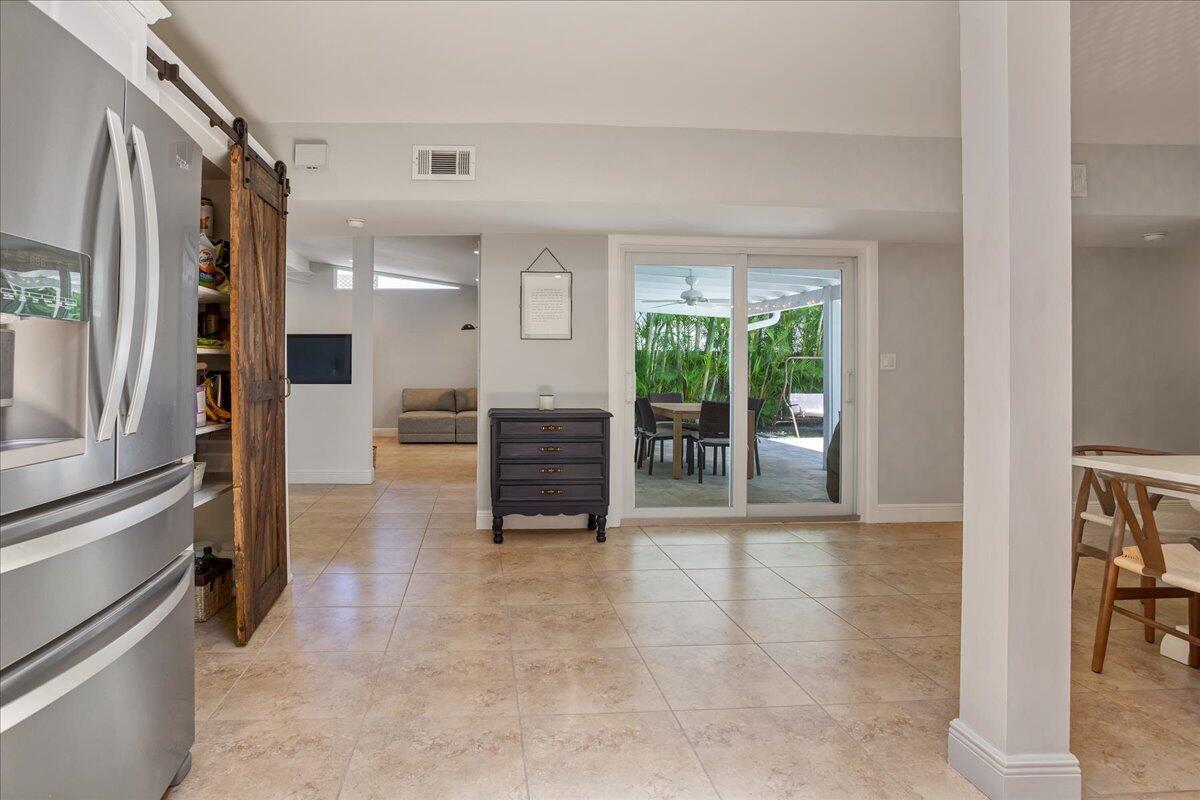 PALM BEACH FARMS CO 10 - Residential Lease