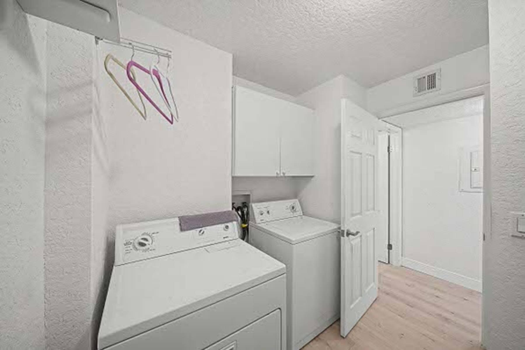 WATERSEDGE AT LAKES OF DELRAY CONDO A THRU H DE - Residential